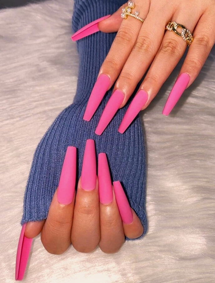 BARBIE PINK PRESS ON NAILS